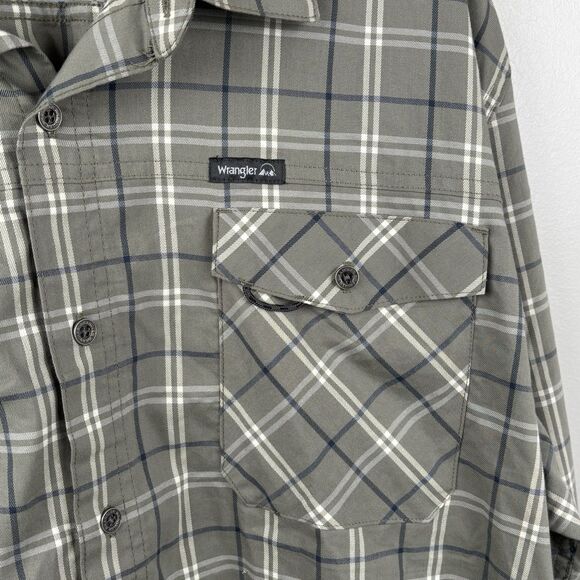 Wrangler Men’s Shirt 2XL Olive Plaid Regular Fit Cotton Spandex Stretch Pockets - Picture 6 of 9